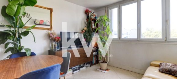 1 bedroom Apartment in Issy-les-Moulineaux, France No. 330639 2