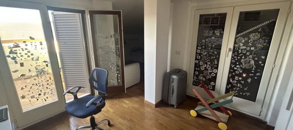 2 Schlafzimmer Penthouse in Marsciano, Italy, Nr. 320320 13