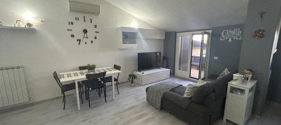 2 Schlafzimmer Penthouse in Marsciano, Italy, Nr. 320320 2