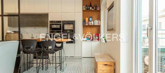 5 bedrooms Apartment in Rome, Italy No. 132062 11