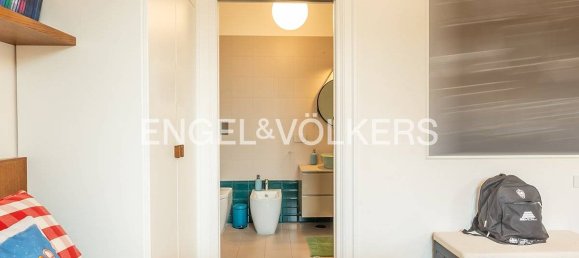 5 bedrooms Apartment in Rome, Italy No. 132062 21