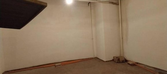 30m² Garage in Rome, Italy No. 108312 8