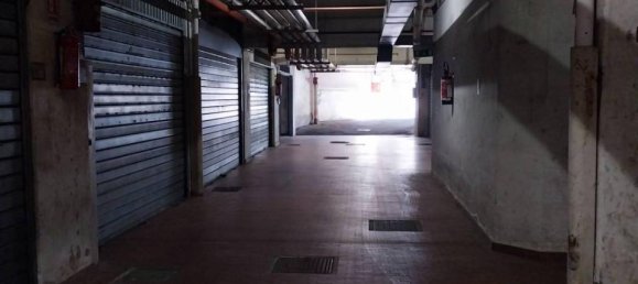 30m² Garage in Rome, Italy No. 108312 13