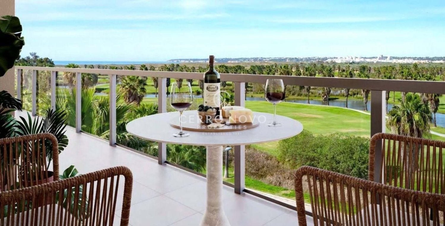 3 bedrooms Apartment in Guia, Portugal No. 106408