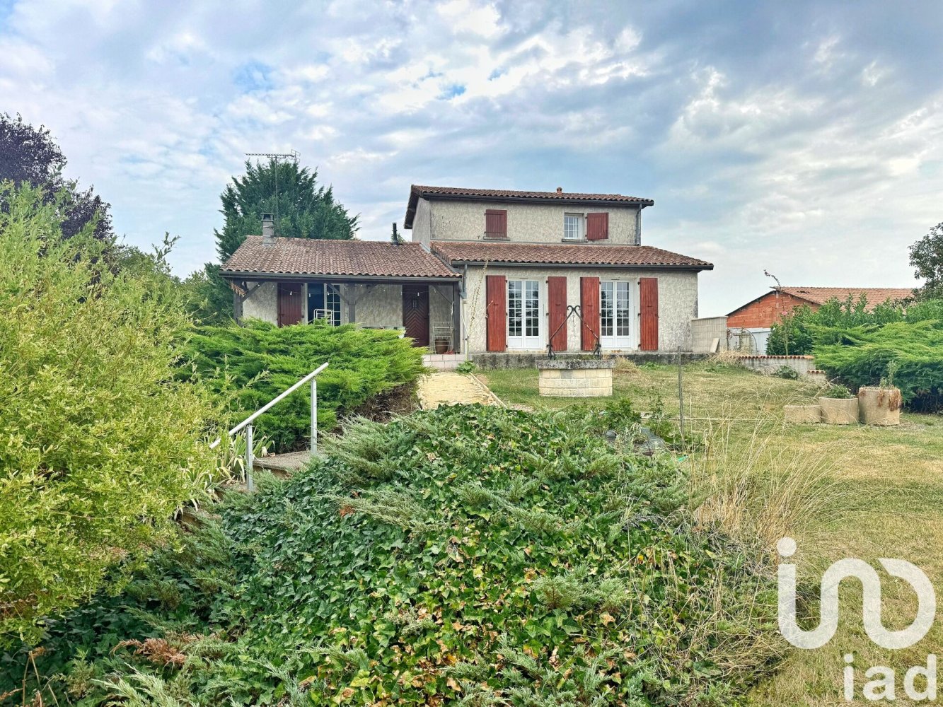 4 Schlafzimmer Haus in Charente, France, Nr. 321463