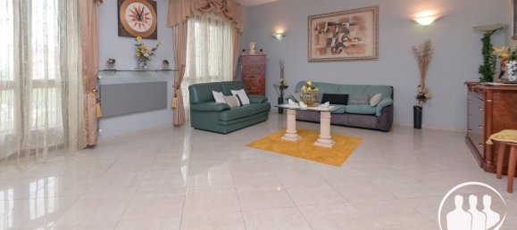 3 rooms Apartment in Turin, Italy No. 119269 12