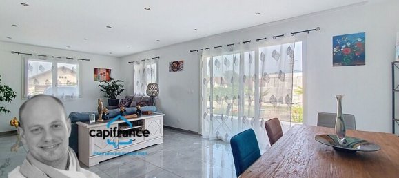 Casa de 3 dormitorios en Le Pont-de-Beauvoisin, France No. 325483 4