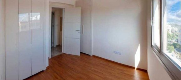 3 bedrooms Apartment in Agios Tychonas, Cyprus No. 10992 3