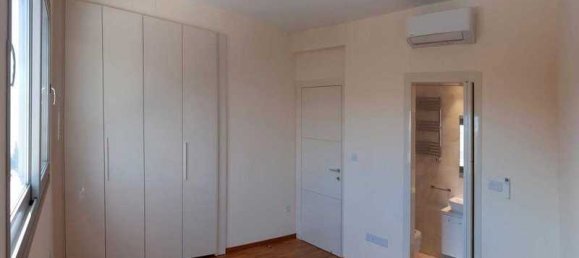 3 bedrooms Apartment in Agios Tychonas, Cyprus No. 10992 4