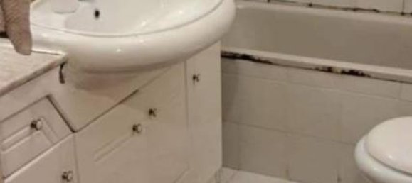 3 rooms Apartment in Rome, Italy No. 73908 2