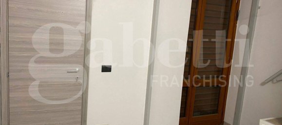 Propiedad comercial de 1 habitación en Rivoli, Italy No. 218757 4