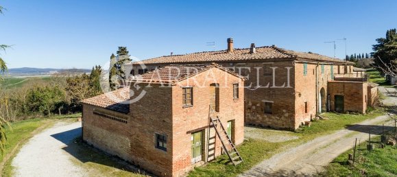 7 rooms House in Asciano, Italy No. 79472 3