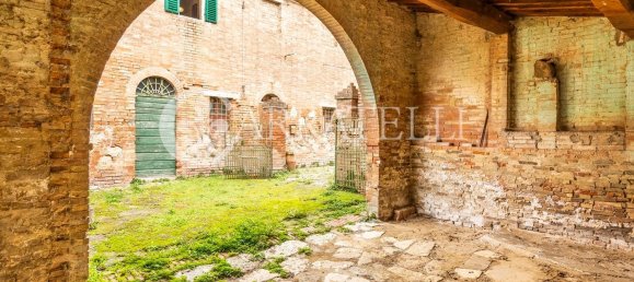 7 rooms House in Asciano, Italy No. 79472 23