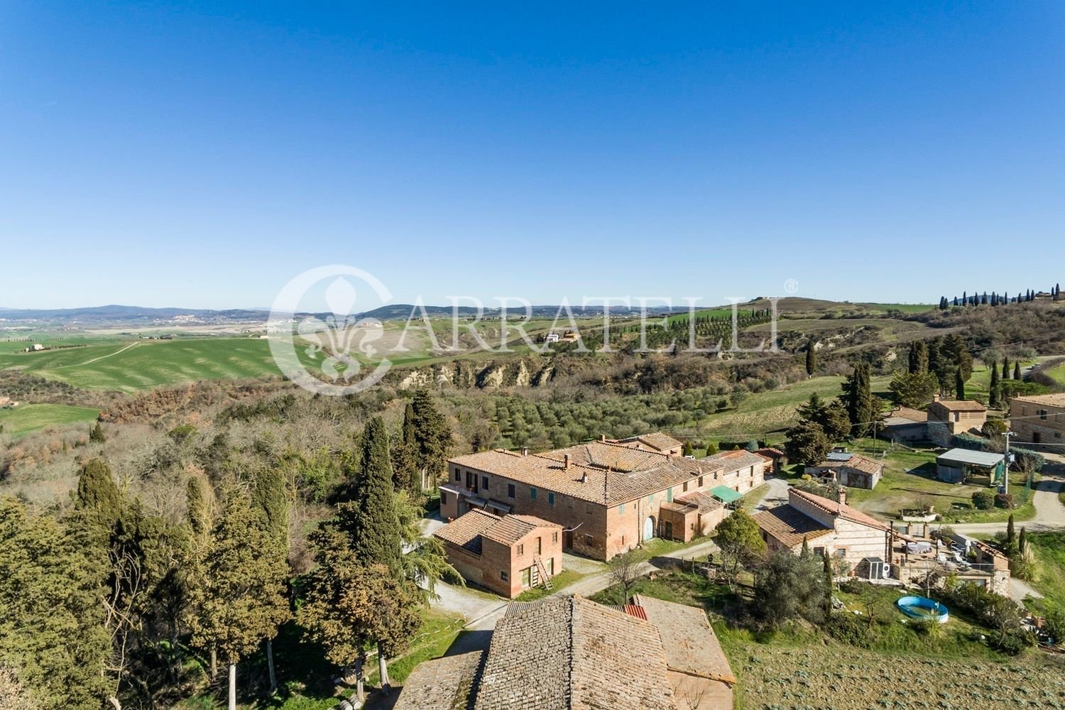 7 rooms House in Asciano, Italy No. 79472