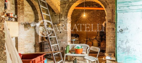 7 rooms House in Asciano, Italy No. 79472 16