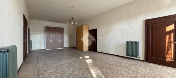 20 rooms House in Albaredo d'Adige, Italy No. 157460 32