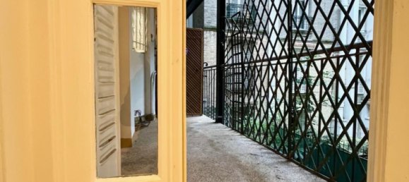 2 bedrooms Apartment in Paris, France No. 167595 7