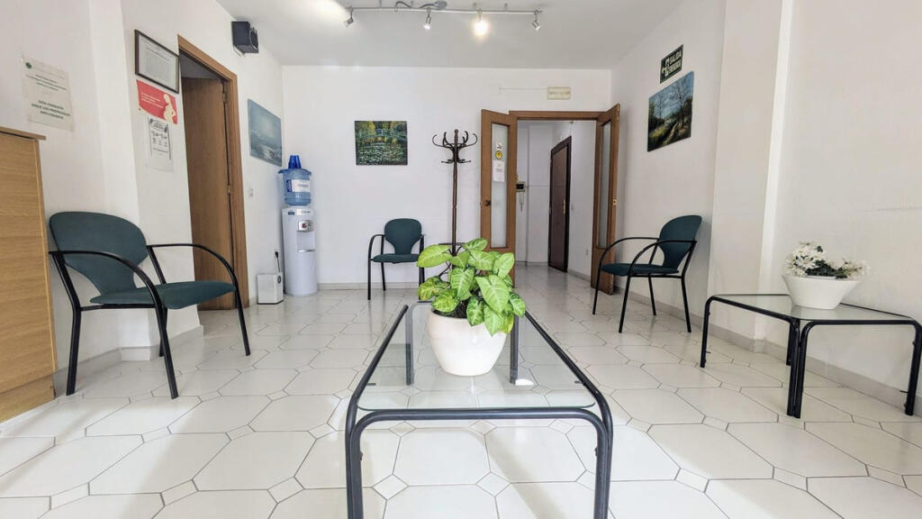 4 bedrooms Apartment in Fuengirola, Spain No. 185038