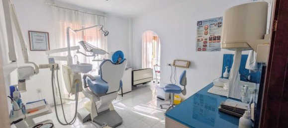 4 bedrooms Apartment in Fuengirola, Spain No. 185038 5