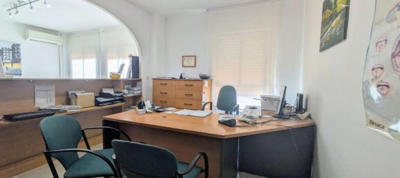 4 bedrooms Apartment in Fuengirola, Spain No. 185038 2