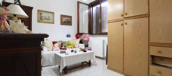 4-Zimmer Villa in Cadelbosco di Sopra, Italy, Nr. 111942 20