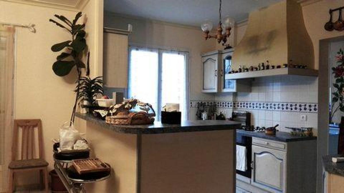 Casa de 4 dormitorios en Chauvigny, France No. 25054