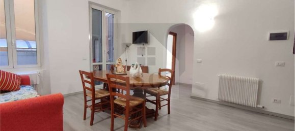 Квартира с 5 комнатами в Варацце, Италия № 261282 2