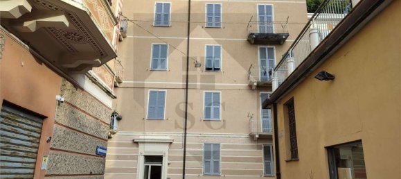 Квартира с 5 комнатами в Варацце, Италия № 261282 4