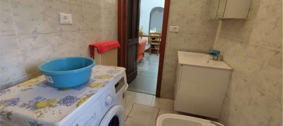 Квартира с 5 комнатами в Варацце, Италия № 261282 13