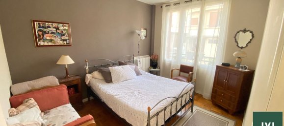Apartamento de 2 dormitorios en Enghien-les-Bains, France No. 179648 4