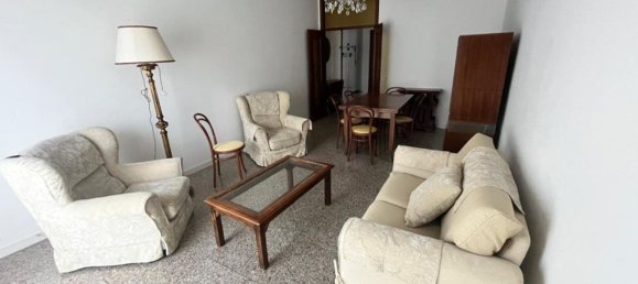 Apartamento de 4 habitaciónes en Carrara, Italy No. 27309 3