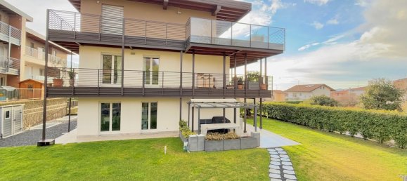 4غرفة شقة في Albano Sant'Alessandro, Italy رقم 4029 2