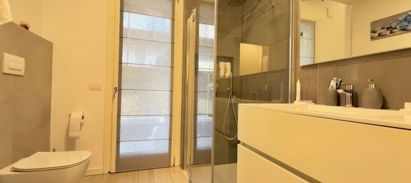 4غرفة شقة في Albano Sant'Alessandro, Italy رقم 4029 20