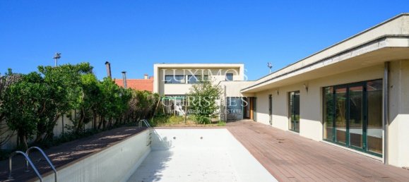 4 bedrooms Villa in Matosinhos, Portugal No. 312845 2