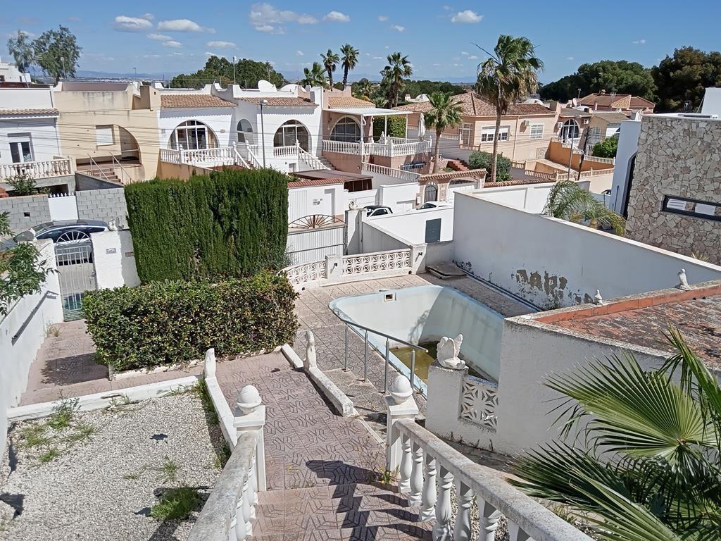 2 Schlafzimmer Villa in Torrevieja, Spain, Nr. 288325