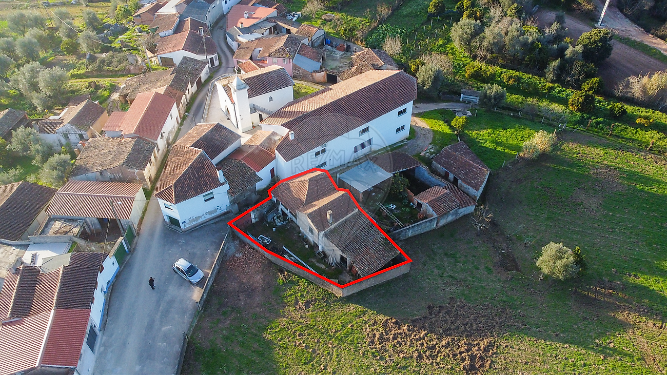 2 chambres Maison à Miranda do Corvo, Portugal No. 158073