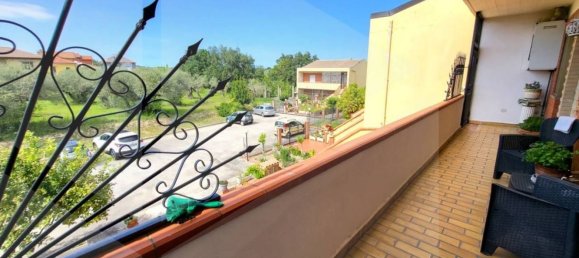 Apartamento de 5 divisões em Spoltore, Italy N.º 28338 10