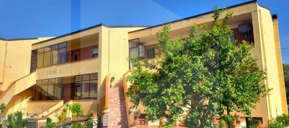 Apartamento de 5 divisões em Spoltore, Italy N.º 28338 17