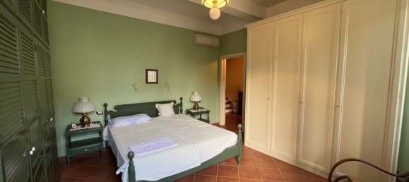 Casa de 10 habitaciónes en Mirandola, Italy No. 137106 35