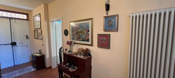 Casa de 10 habitaciónes en Mirandola, Italy No. 137106 23