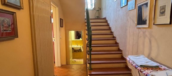 Casa de 10 habitaciónes en Mirandola, Italy No. 137106 22