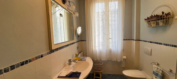 Casa de 10 habitaciónes en Mirandola, Italy No. 137106 37