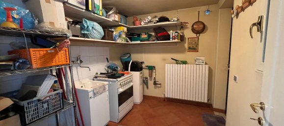 Casa de 10 habitaciónes en Mirandola, Italy No. 137106 13