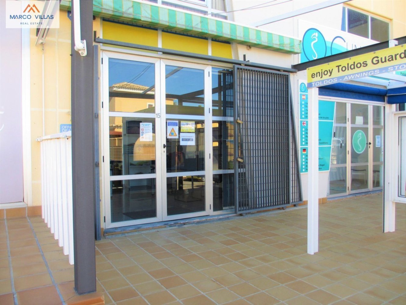70m² Commercial property in San Fulgencio, Spain No. 100389