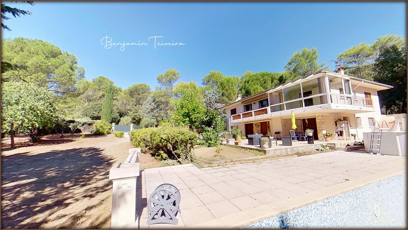 5 bedrooms House in Brignoles, France No. 342949