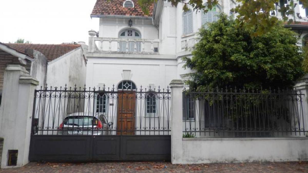 3 bedrooms House in Quilmes, Argentina No. 54216