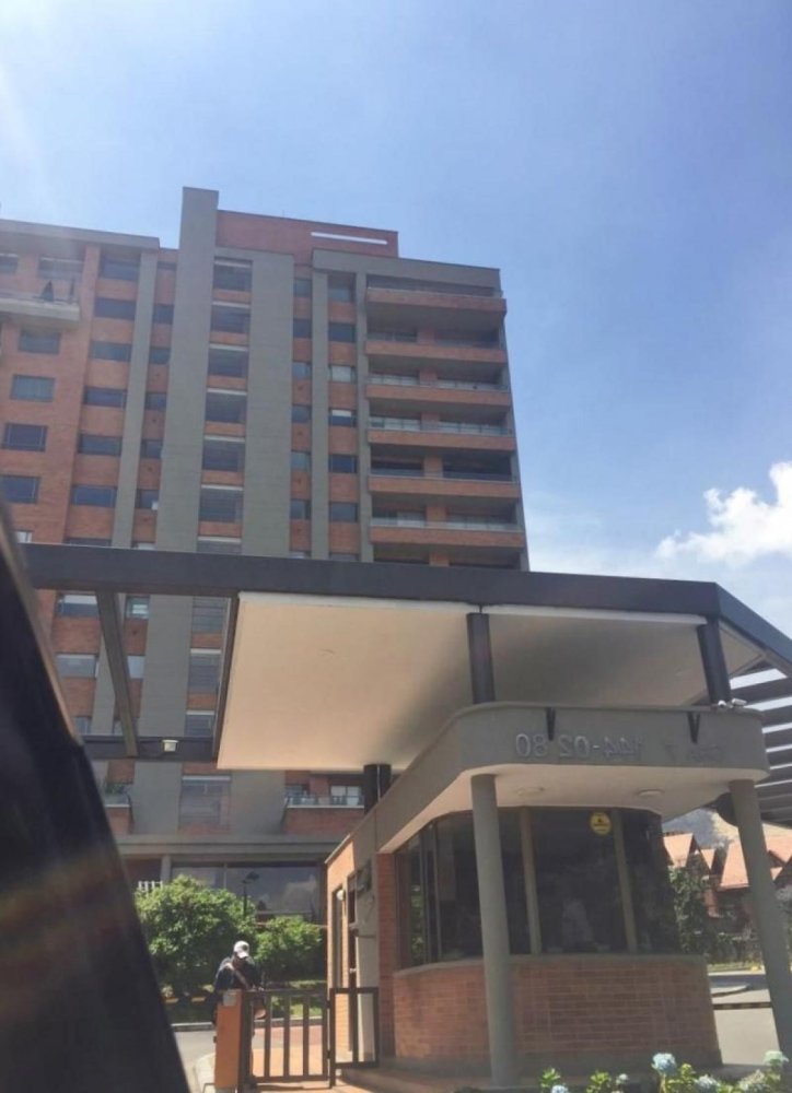 Дом с 3 спальнями в Богота, Колумбия № 12955