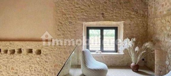 Studio in Modena, Italy, Nr. 130186 5