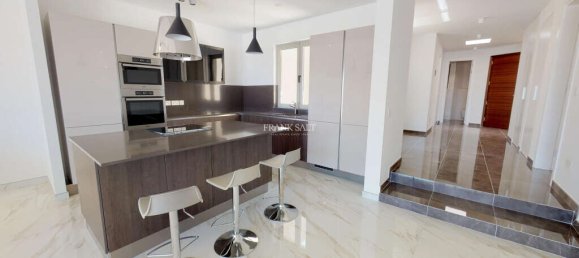 2 Schlafzimmer Wohnung in Saint Julian's, Malta, Nr. 4563 3