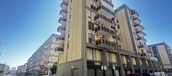 Apartamento T4 em Taranto, Italy N.º 377252 16